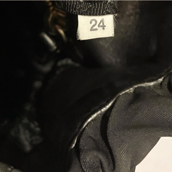 the Prada black shoulder bag 🖤 - Picture 12 of 12